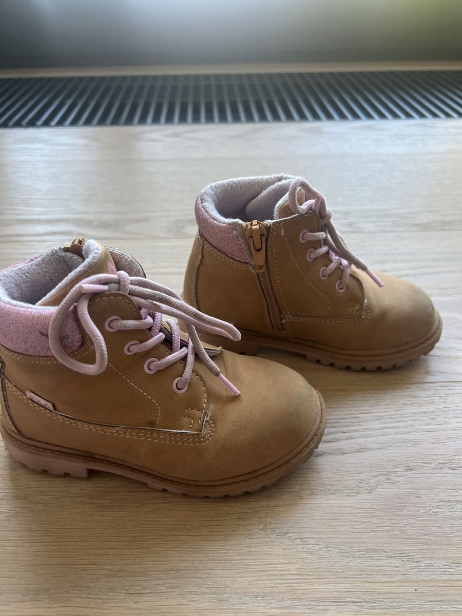 Scarpe per ragazzi: Scarponcini Fila – Usato da Ruvigliana venduto da lux_t2sb 1
