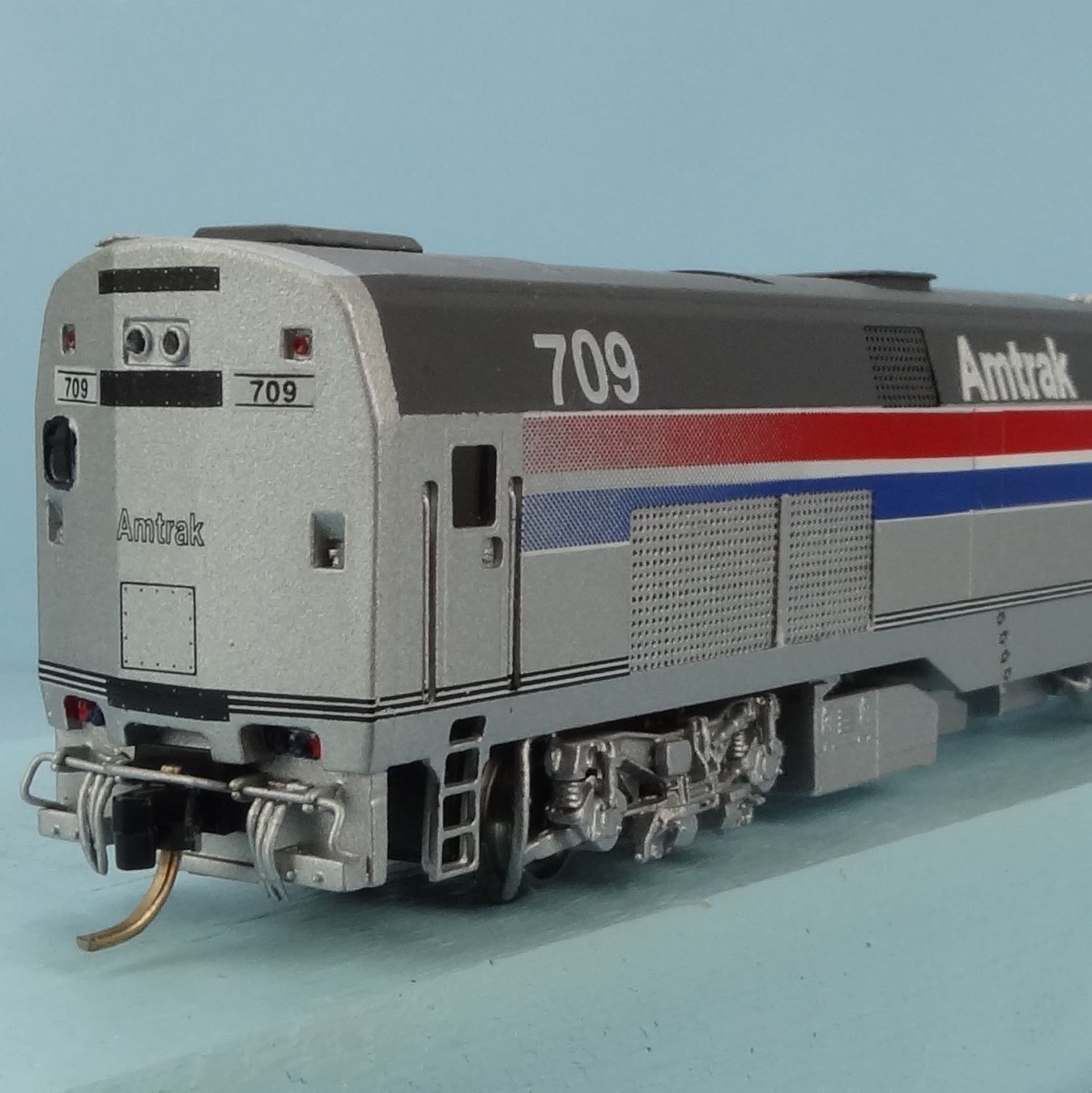 Modellini di ferrovie: OVERLAND BRASS Spur N AMTRAK GENESIS B32 – Usato da Bülach venduto da cann11 8
