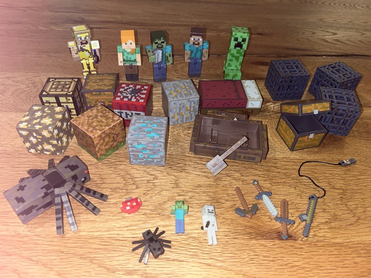Giocattoli: Minecraft Figuren Set mit Zubehör – Usato da Oberengstringen venduto da Edu78
