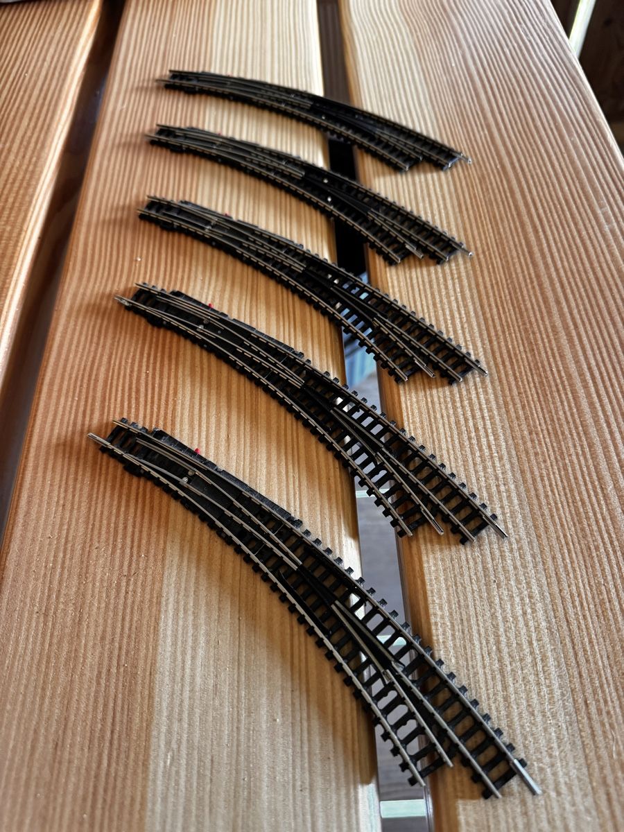 Trix Trains électriques: Minitrix, Bogenweiche rechts 4971, 5 Stk – D'occasion à Kyburg-Buchegg par Mlaett 1