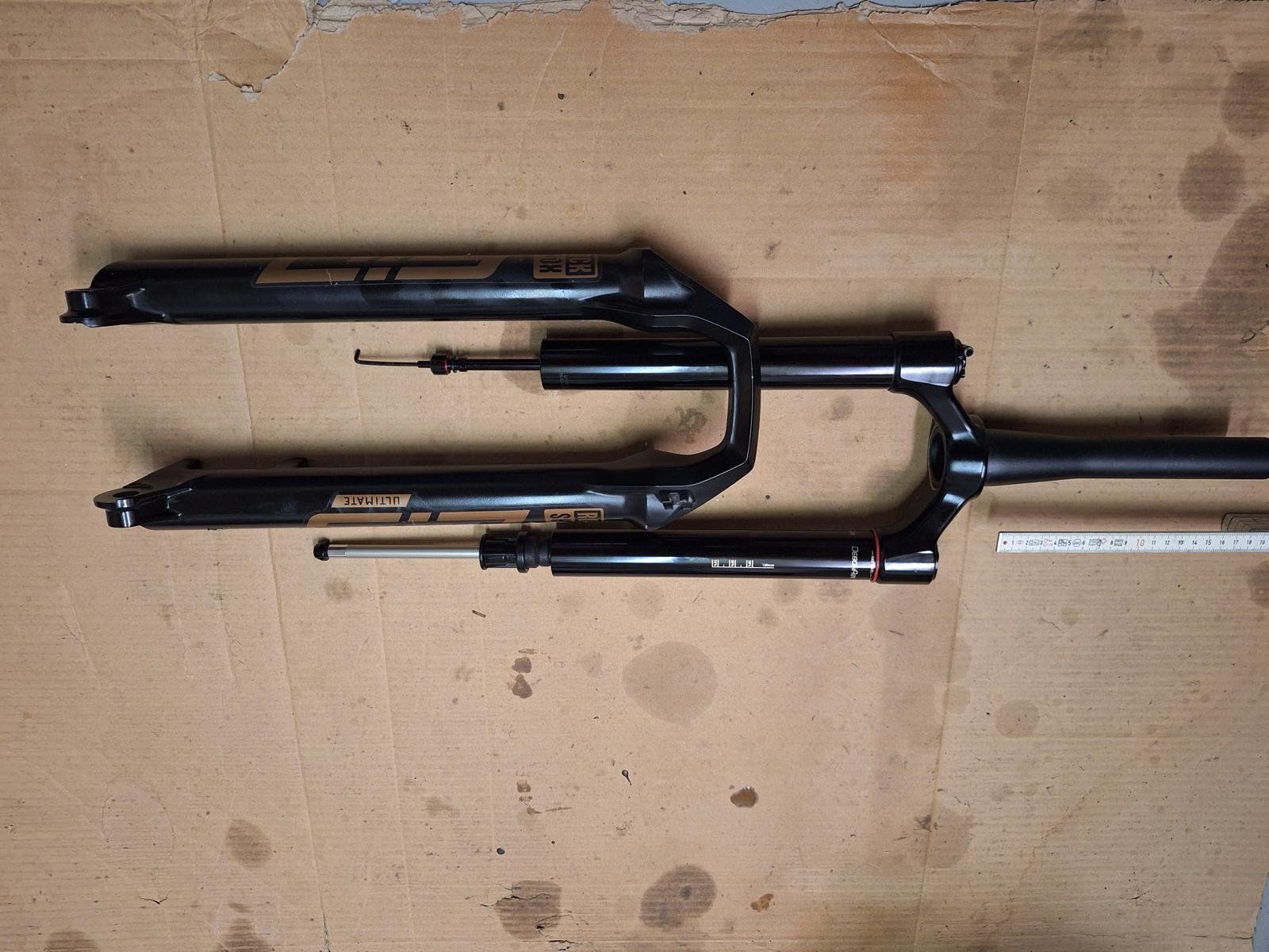 Rockshox Ersatzteile: RockShox Gabel SID Ultimate 120mm – Defekt aus Hünenberg See von scnc 1