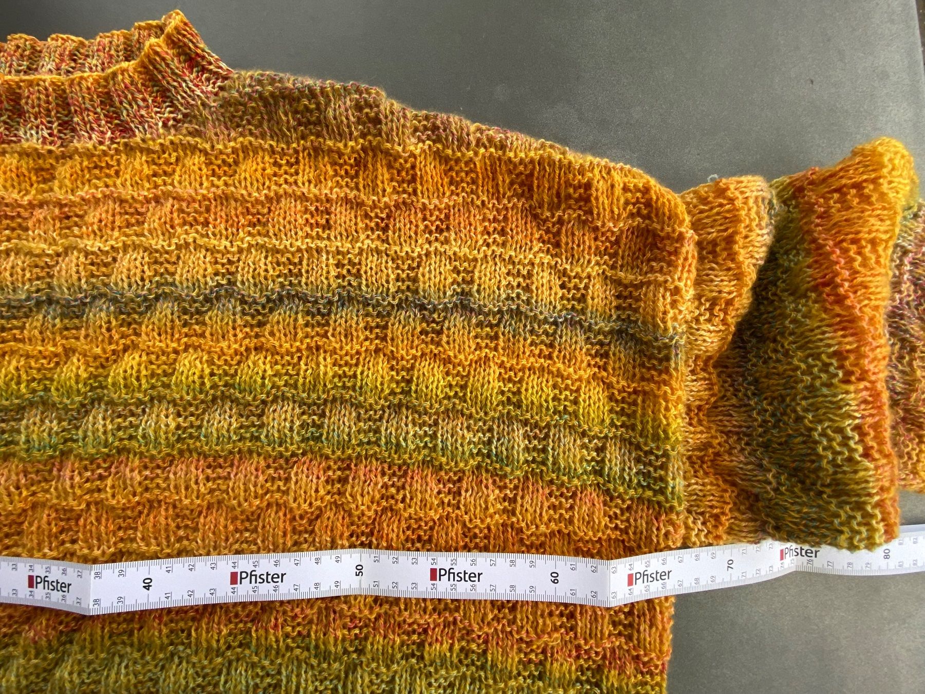Maglioni & Felpe: Wunderschöner Pullover selbstgestrickt NEU NEU NEU – Nuovo e nell'imballaggio originale da Dietlikon venduto da Sa_Biene 5