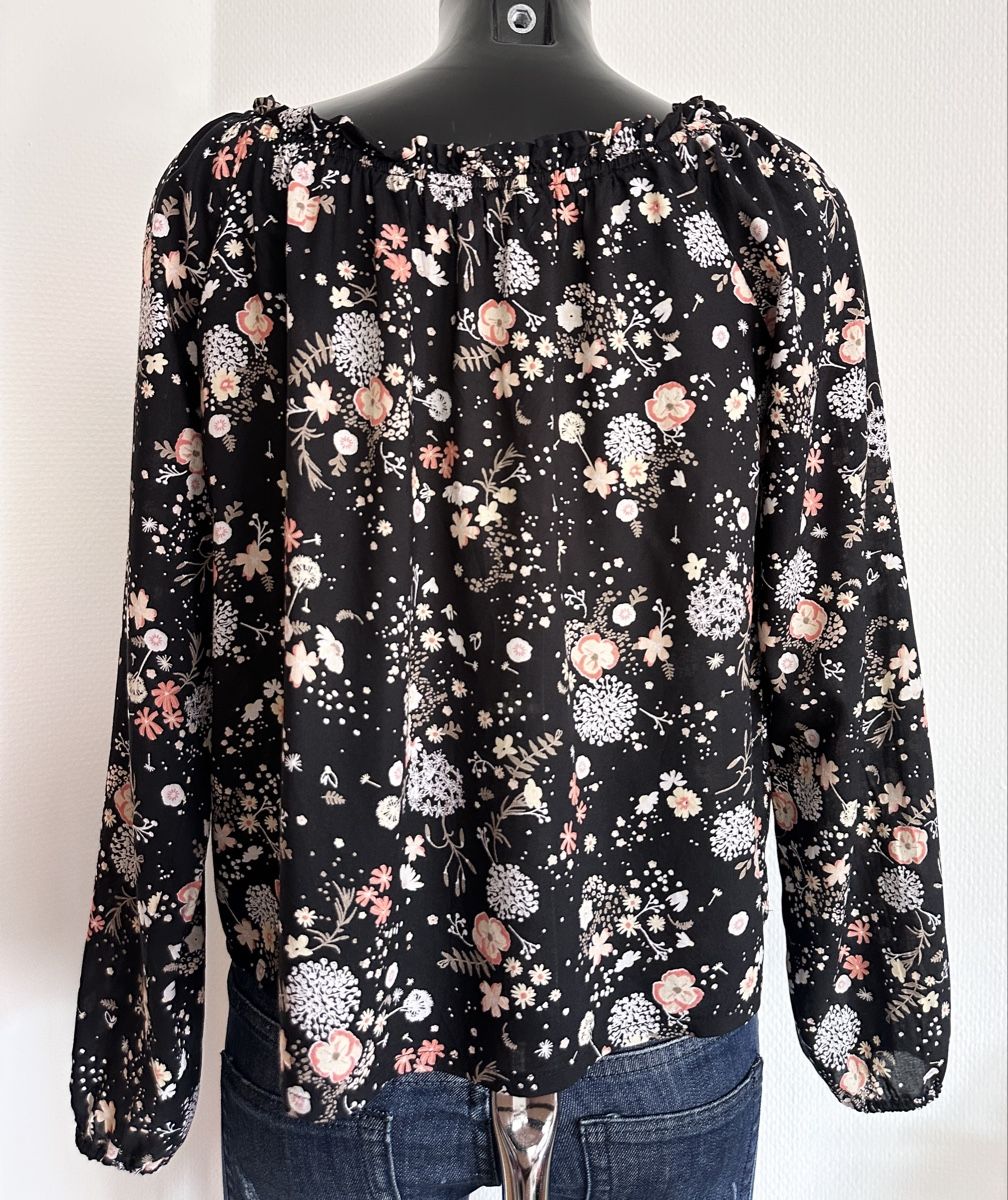 C&A Camicette: Gr 36 Sommer Bluse mit Blumenmuster TOP – Usato da Rickenbach b. Wil venduto da sunneschii_ 5