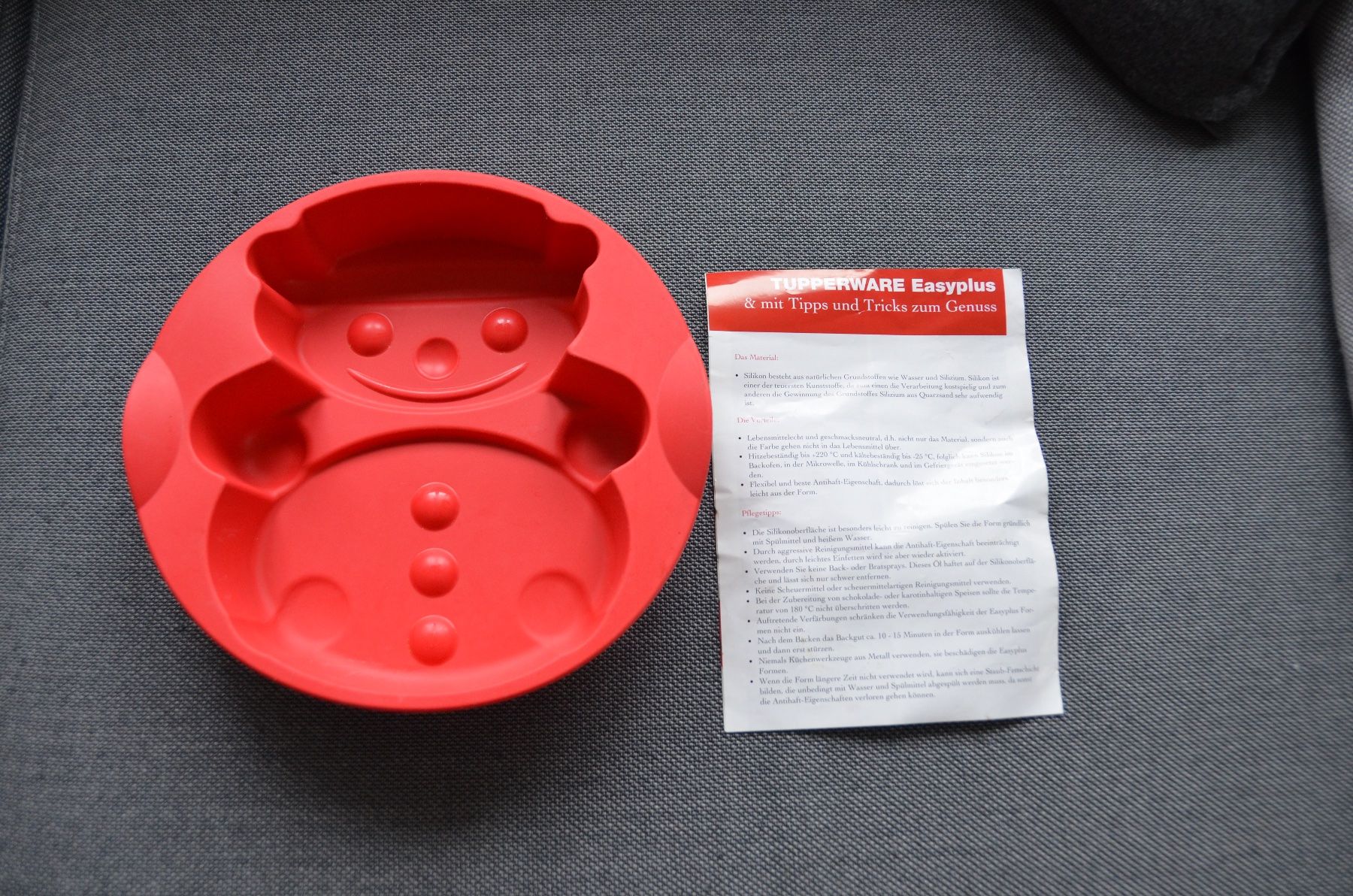 Tupperware Teglie da forno: Tupperware Silikonbackform Schneemann – Usato da Schleinikon venduto da kissa07 1