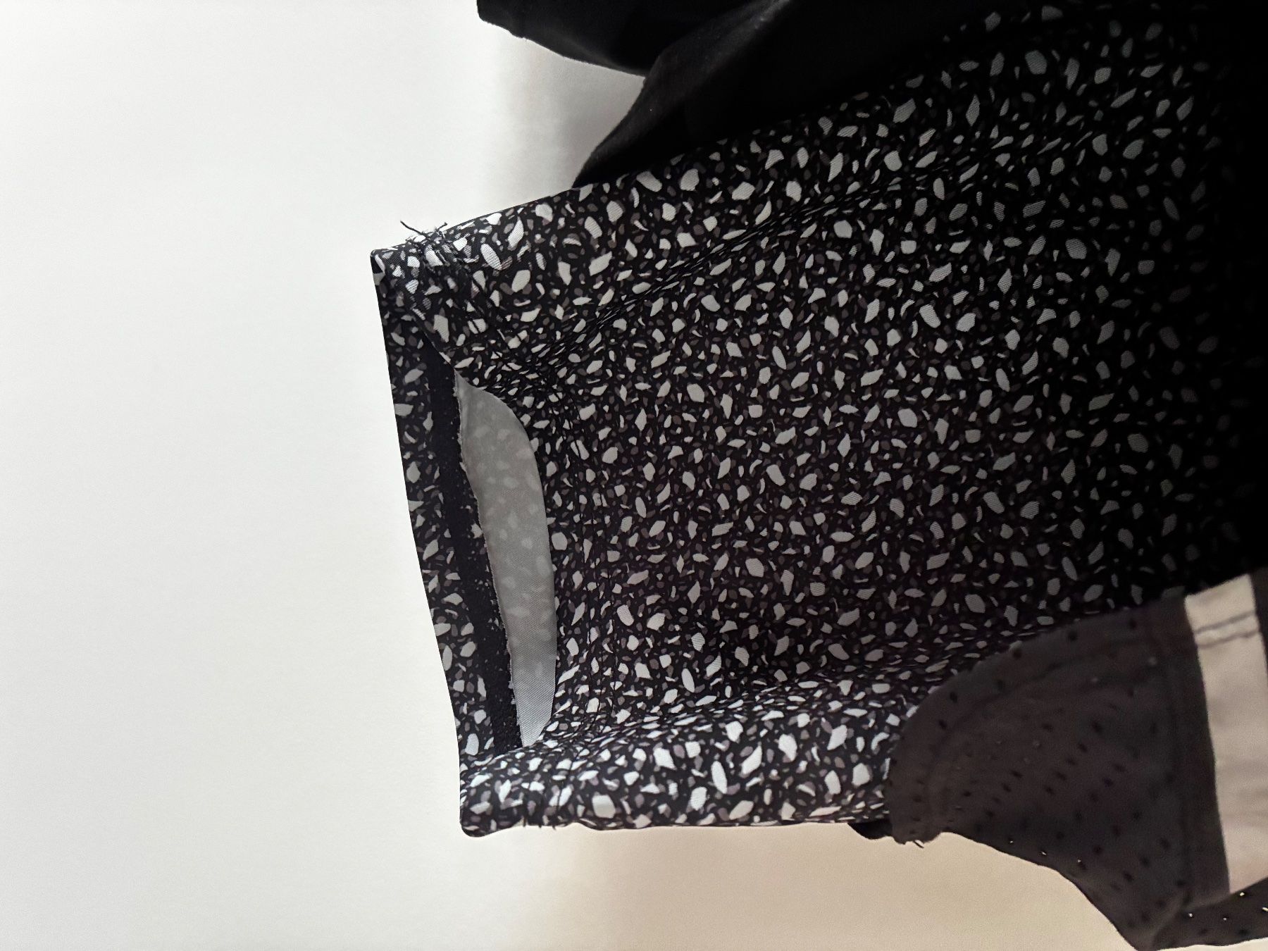 Decathlon Pantaloni: Short de sport running Kalenji – Usato da Riaz venduto da cam_x5xs 1