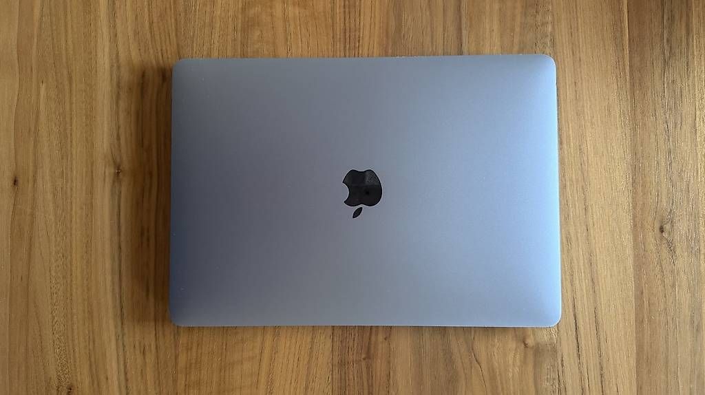 Apple Notebooks: MacBook Pro 13", M1, 500GB < == – Gebraucht aus Zug von Sirrider 1