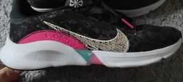 Nike Grösse 38.5 Damen Turnschuhe