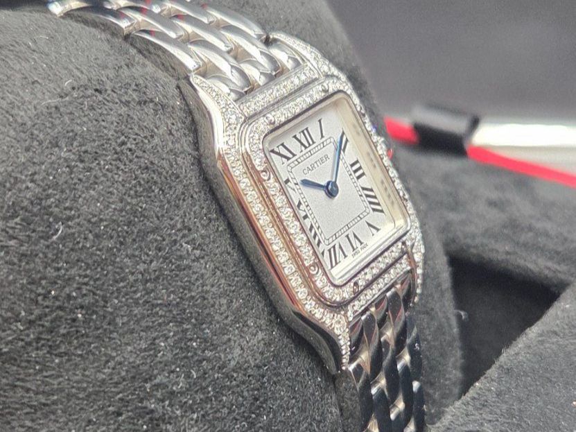 Cartier Uhren: Cartier – Neu und originalverpackt aus La Chaux-de-Fonds von curtitswisswatches 5