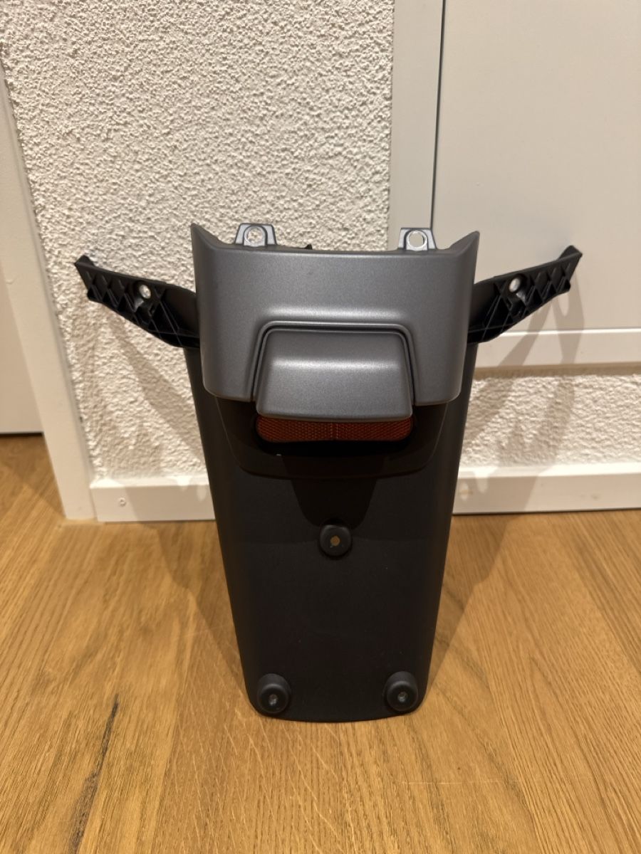 Vespa Tutti pezzi di ricambio per scooter: Vespa Gts Nummernschildhalter – Nuovo (secondo la descrizione) da Tägerwilen venduto da dri_s69q 1