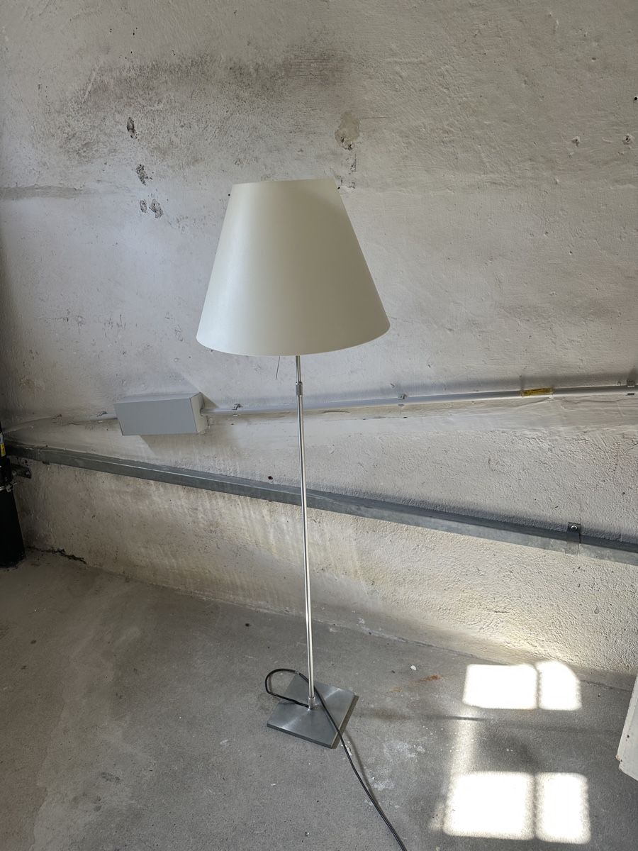 Luceplan Lampade: Stehleuchte Costanza von Luceplan – Difettoso da Zürich venduto da dan_hy9k