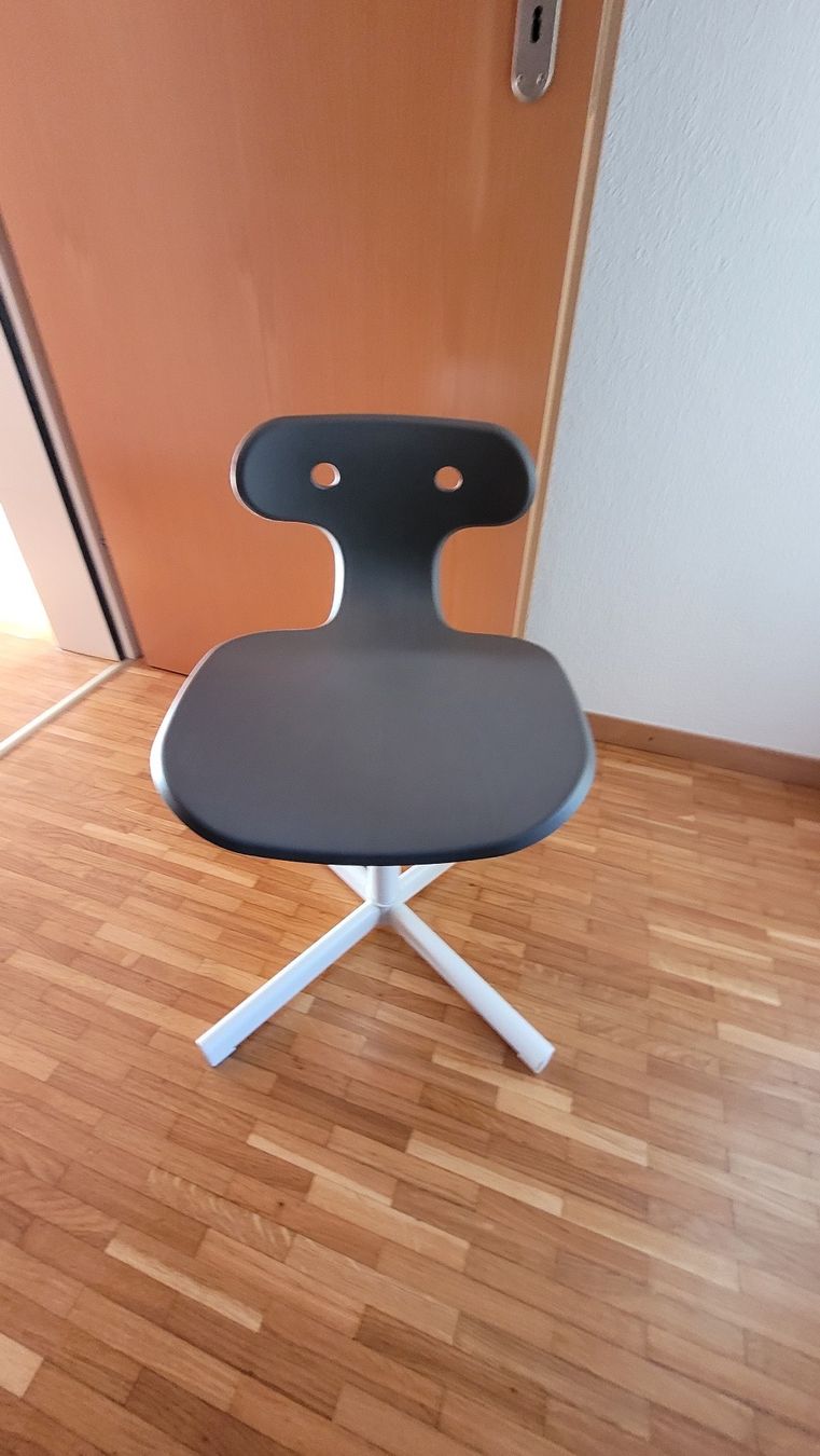 Ikea Sedie: Chaise enfant, réglable, Ikea "Molte" – Usato da Gland venduto da M_marc
