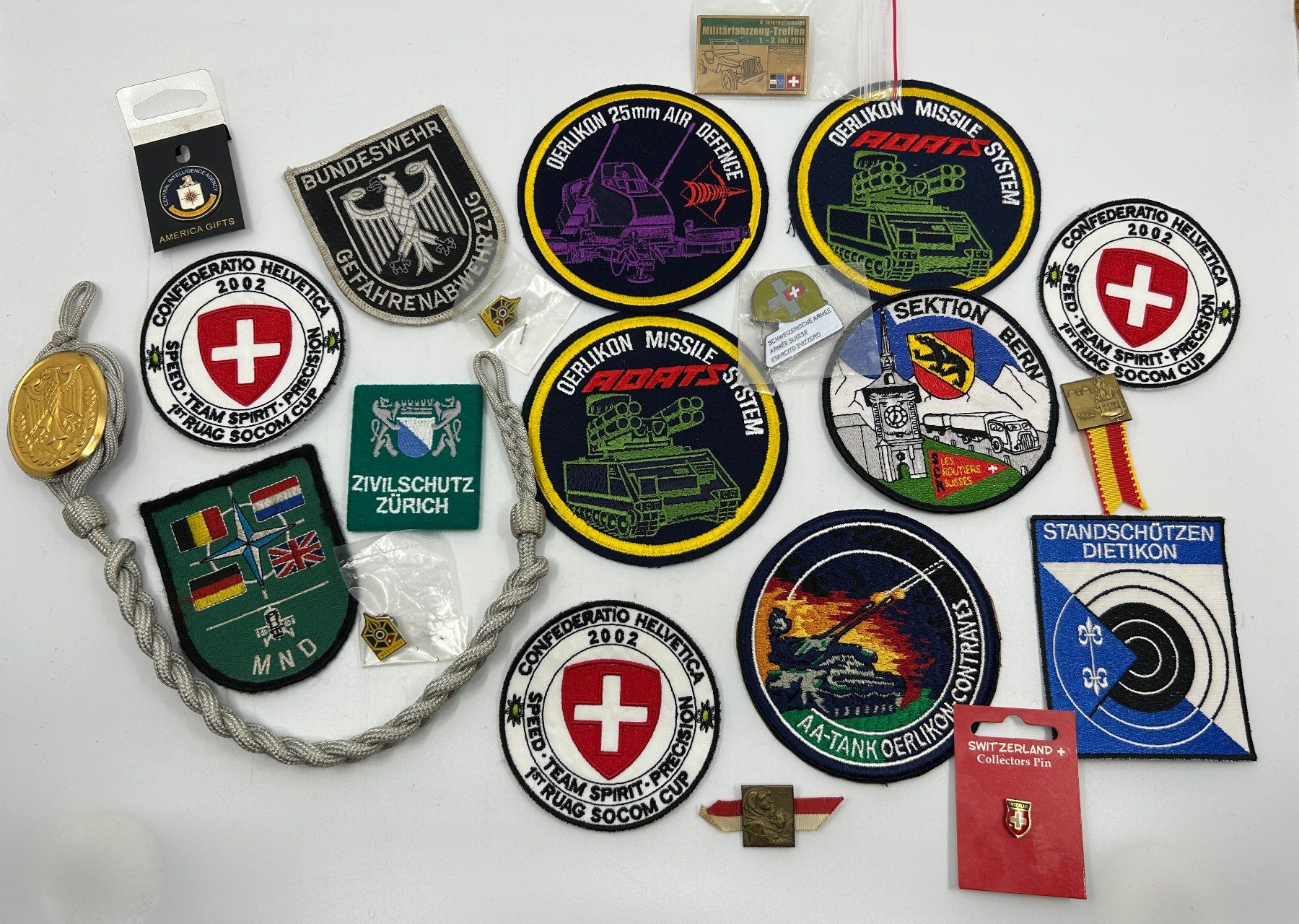 Placchette & Badge: Konvolut diverse Abzeichen Schweiz / Ausland – Usato da Berikon venduto da DGC-1995