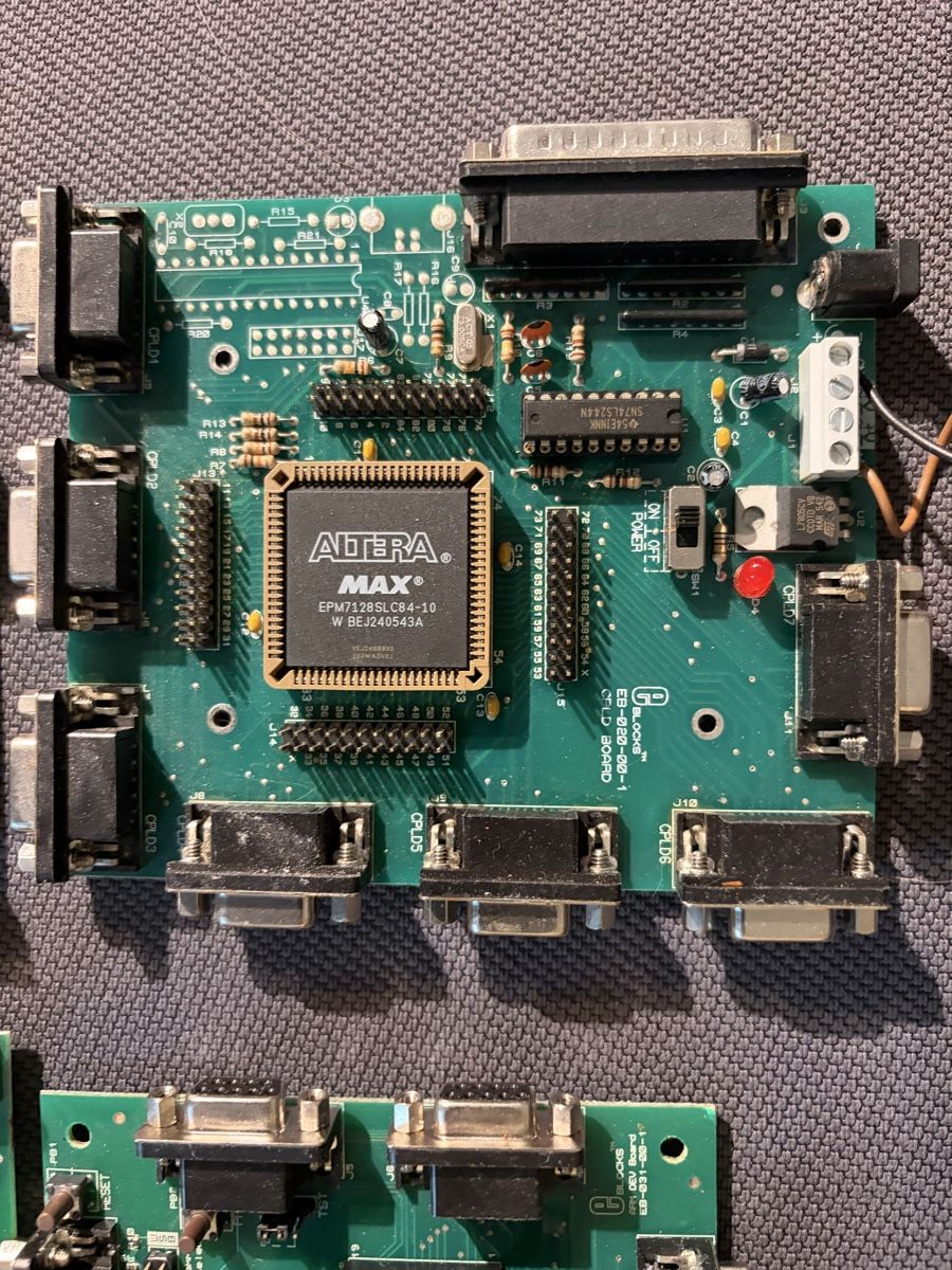 Componenti elettronici: Matrix E-Blocks Bundle – 17 Boards inklusive PIC-Programmer – Usato da St-Légier-Chiésaz venduto da jldr1273 4