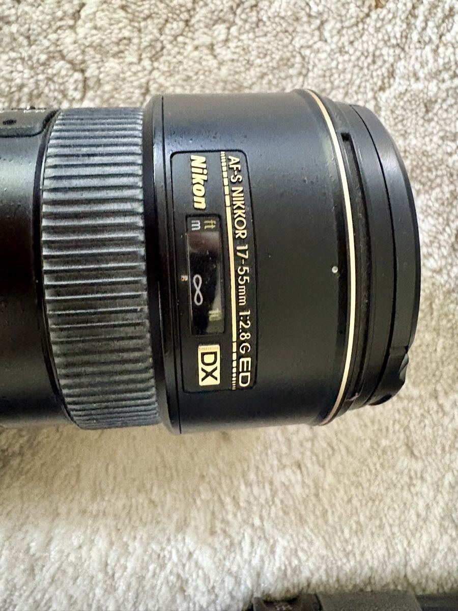 Nikon Fotocamera: Nikon D610 Kamera mit Objektiv, Blitz und Stativ – Usato da Bülach venduto da mhoh 2