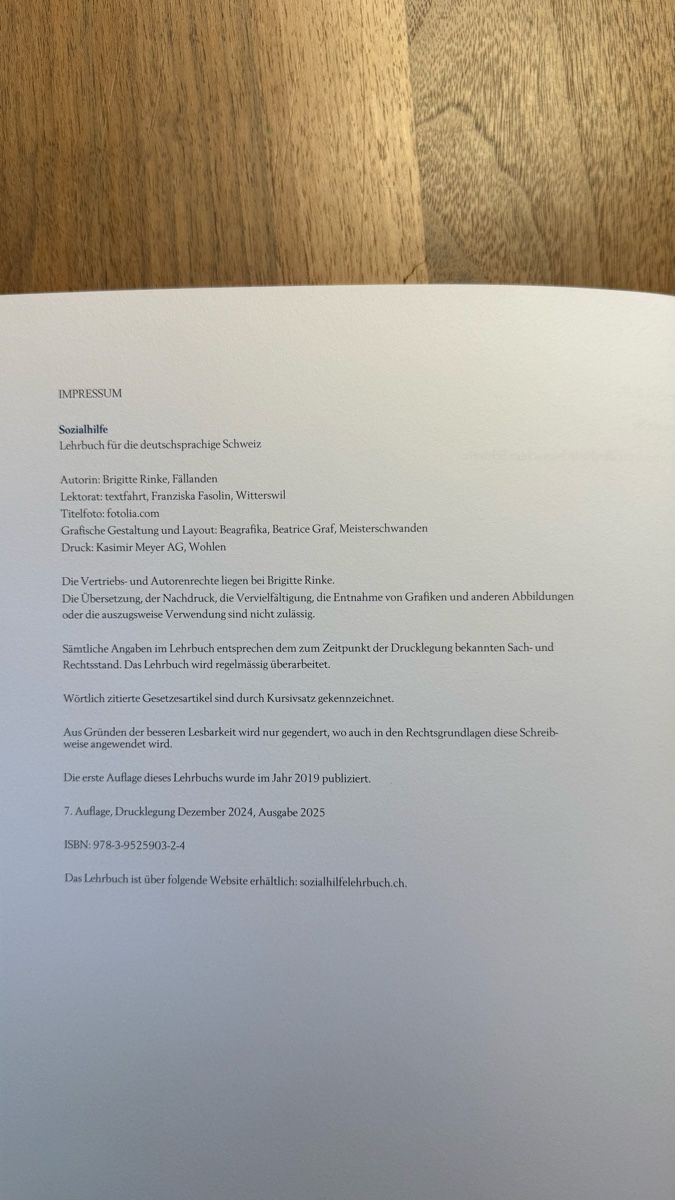Libri: Sozialhilfe - Lehrbuch Brigitte Rinke – Nuovo (secondo la descrizione) da Fehraltorf venduto da ali_8wp6 1