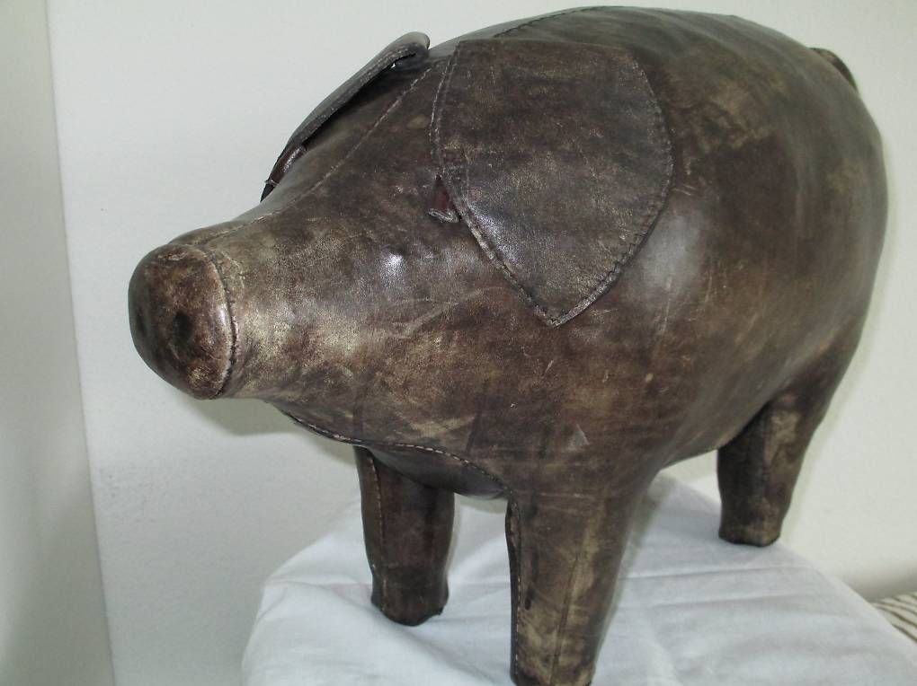 Hocker: Ledersitzmöbel Schwein von Dimitri Omersa – Gebraucht aus Riehen von dipus