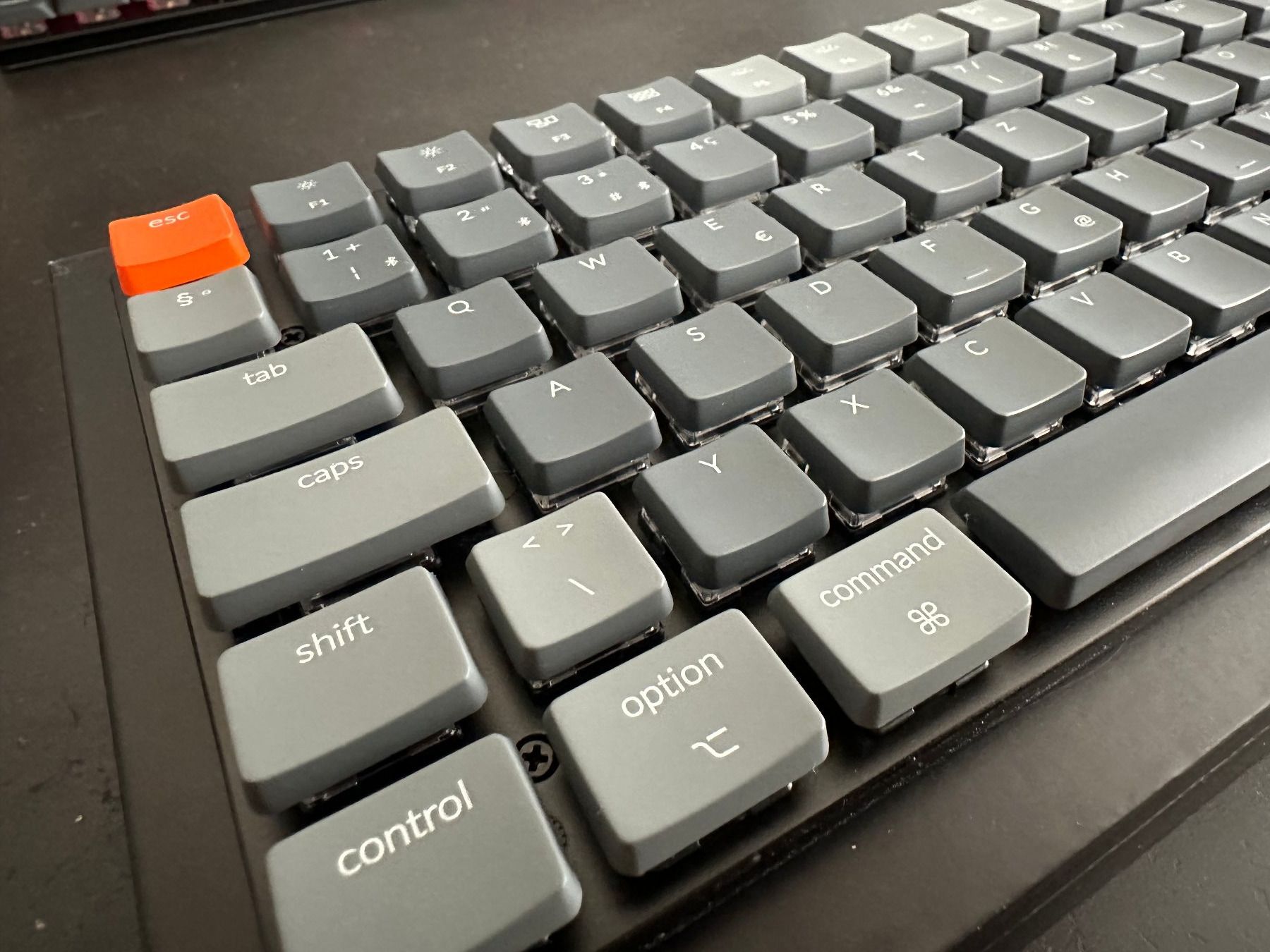 Keychron Tastaturen: Keychron K3 V2 Dark-Gray CH-Layout – Gebraucht aus Rapperswil SG von  2