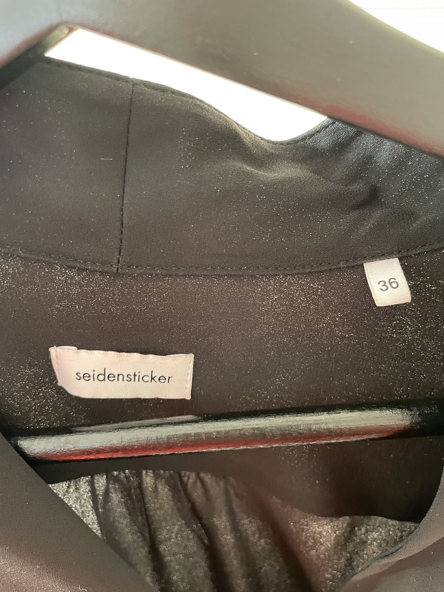 Blusen: Bluse Schwarz – Gebraucht aus Luzern von cor_26bj 2