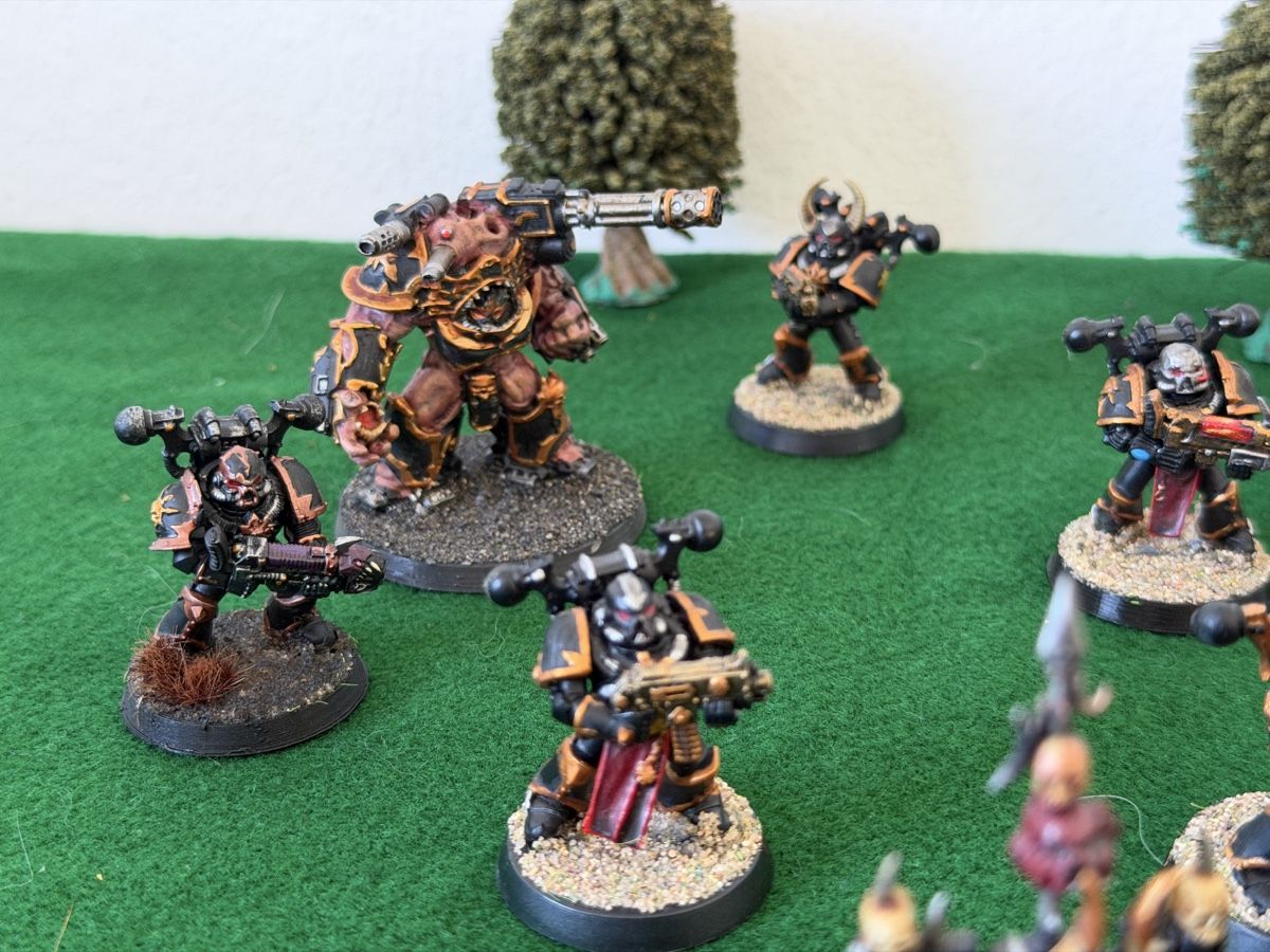 Kit di modellismo & Modellini statici: Warhammer 40K Chaos Space Marines - Armata – Nuovo (secondo la descrizione) da S. Pietro venduto da nap_9xjt 2