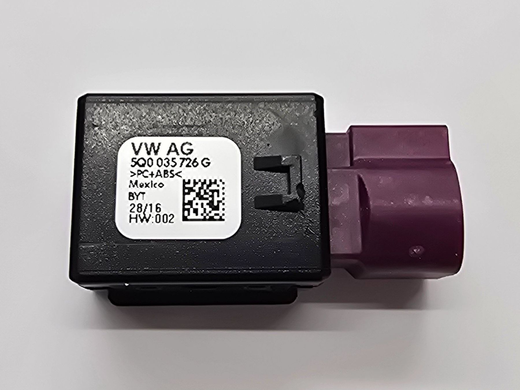 Volkswagen Tutti pezzi di ricambio auto: ORIGINAL VW USB-Buchse Anschluss Schnittstelle Adapter – Usato da Gebenstorf venduto da ykphtc