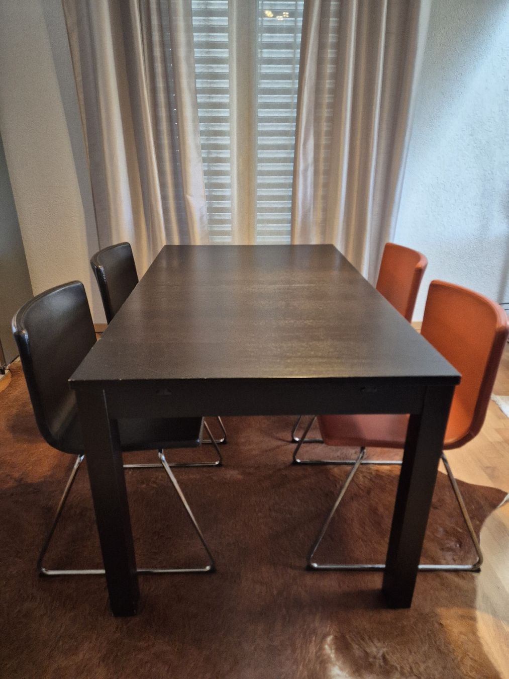 Ikea Chaises: 2 IKEA BERNHARD fauteuils en cuir – D'occasion à Prangins par Dronning 4