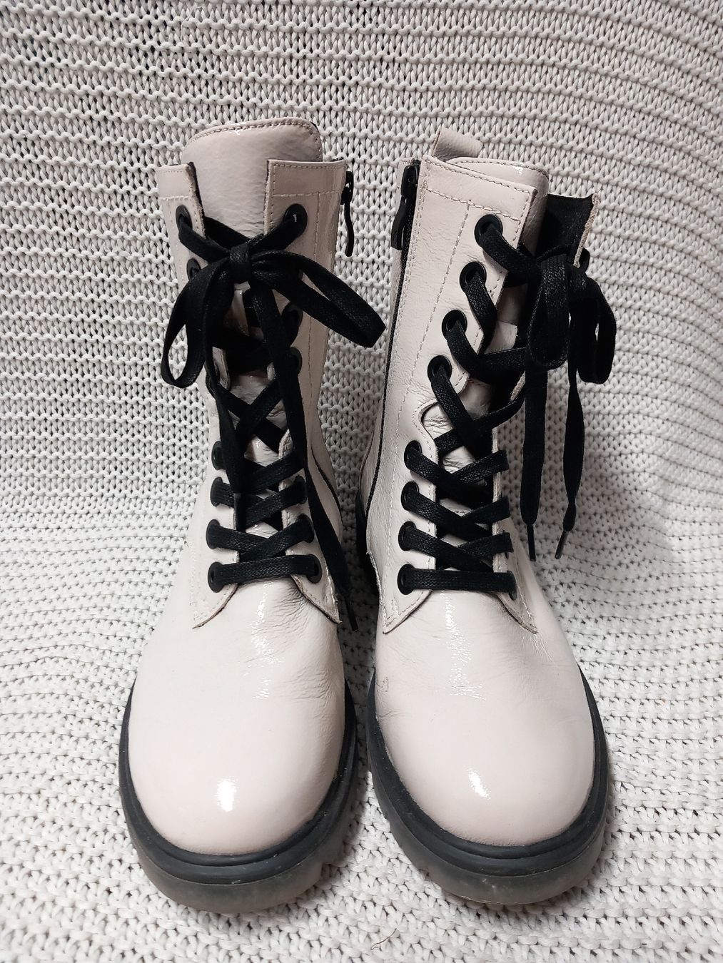 Scarpe da donna: Caprice Boots Weiss Gr. 36 – Usato da Gwatt (Thun) venduto da umwelt-brocki 1