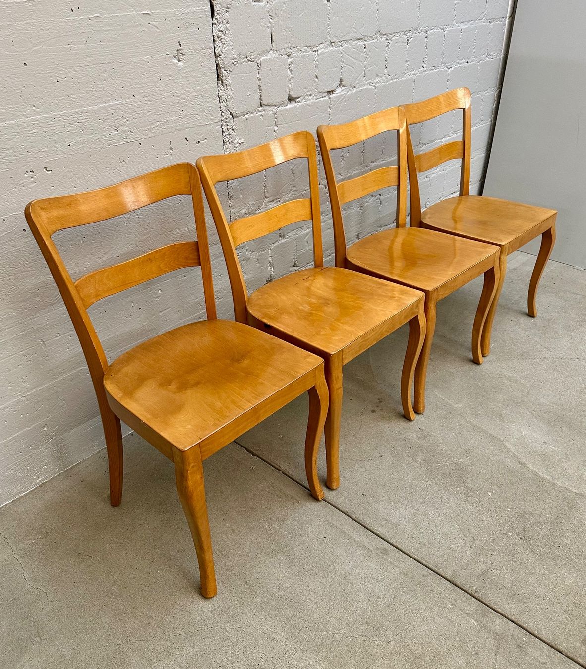 Stühle: 4x ALTE HOLZSTÜHLE AB 1.-!!! – Gebraucht aus Zürich von NIKI777