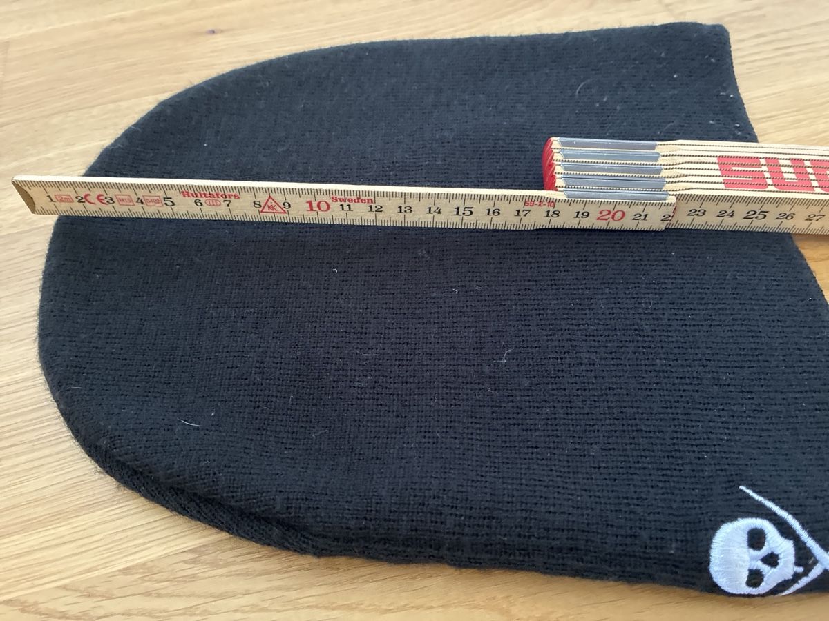 Hüte, Mützen & Caps: Beanie von Sullen Clothing in schwarz – Gebraucht aus Birmenstorf AG von Midget0 3