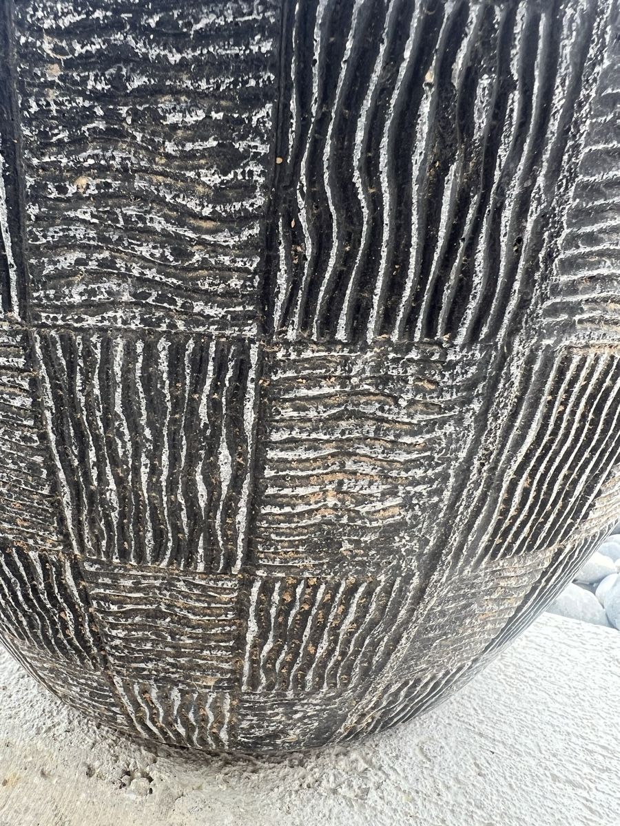 Blumentöpfe: grosser Pflanztopf mit Struktur! – Gebraucht aus Birmensdorf ZH von nadja4_8 1