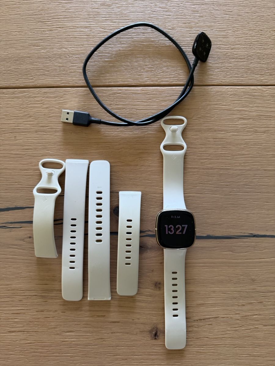 Fitbit Smartwatch: Fitbit Sense Smartwatch – Gebraucht aus Kappel SO von Janni07
