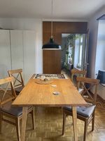4 Stühle Massivholz mit Kissen - Preis verhandelbar