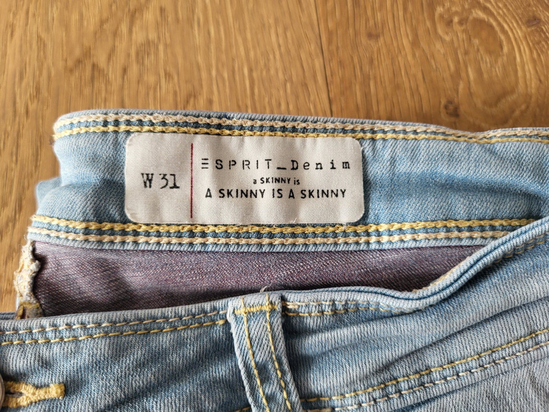Esprit Jeans: Esprit Jeans – Usato da Langenthal venduto da baesa 2