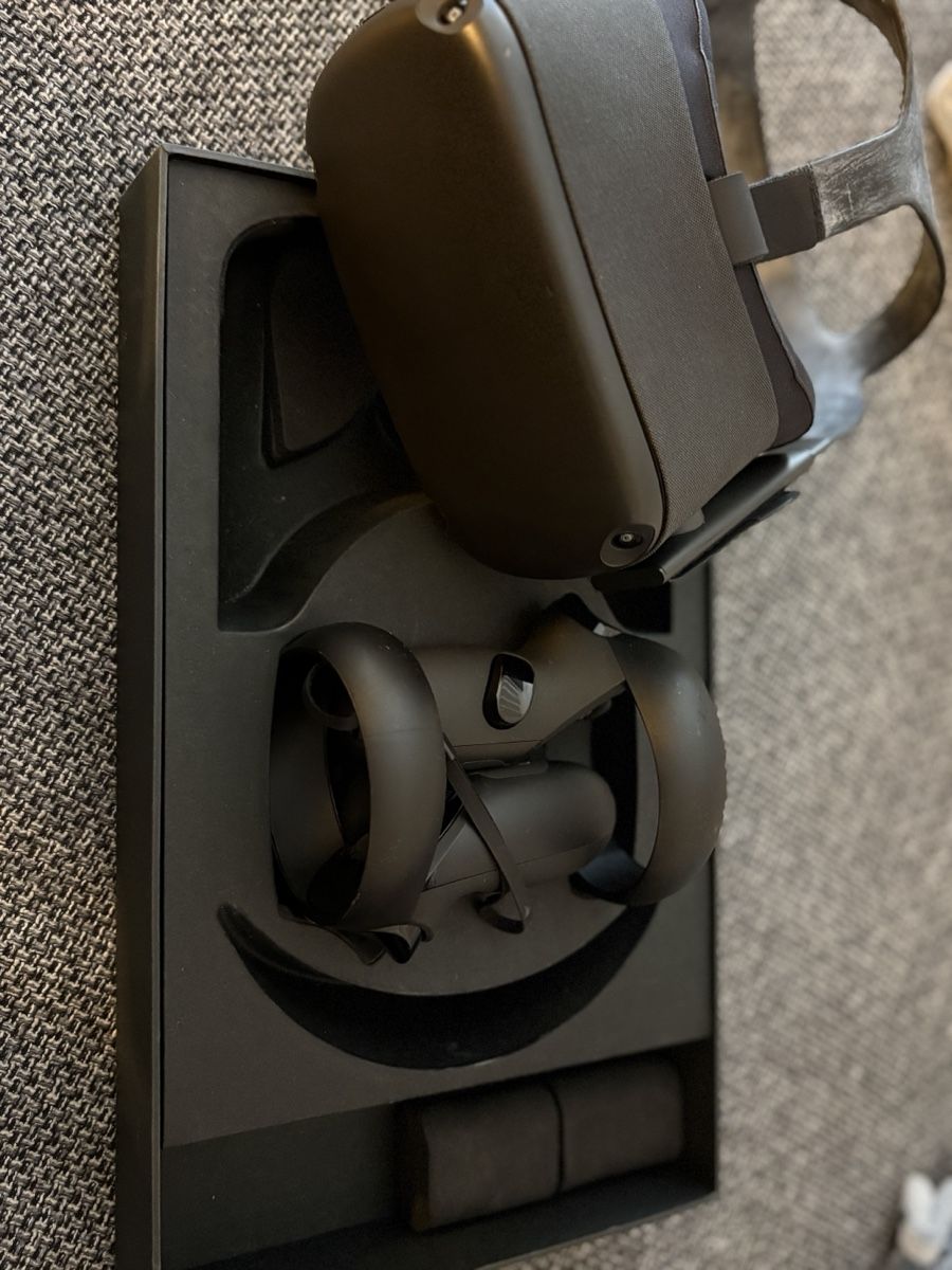 Meta Casco VR: Oculus Quest  - Meta – Usato da Chur venduto da Obito4242