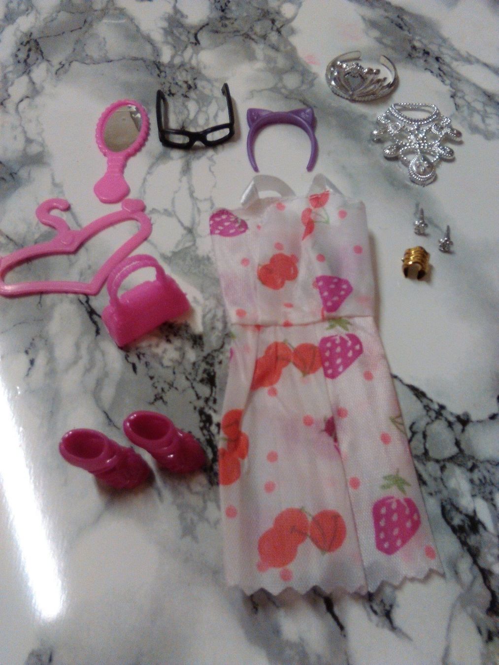 Vestiti & Gonne: BARBIE KLEID;WEISS ;MIT ACCESSORIES – Nuovo (secondo la descrizione) da Basel venduto da bijoutrie_4 8