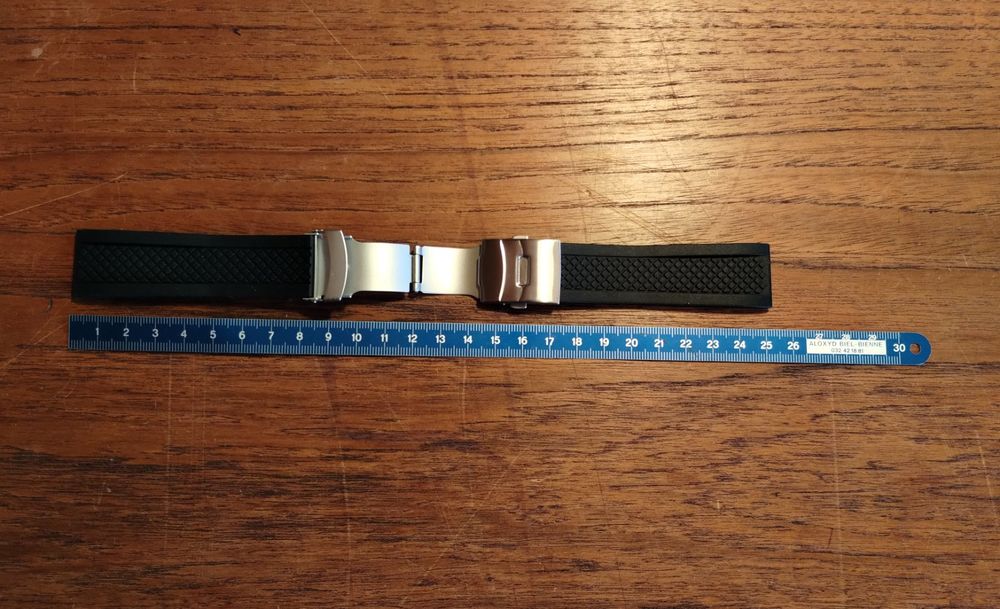SOLDES - 24MM Bracelet de montre en silicone 2