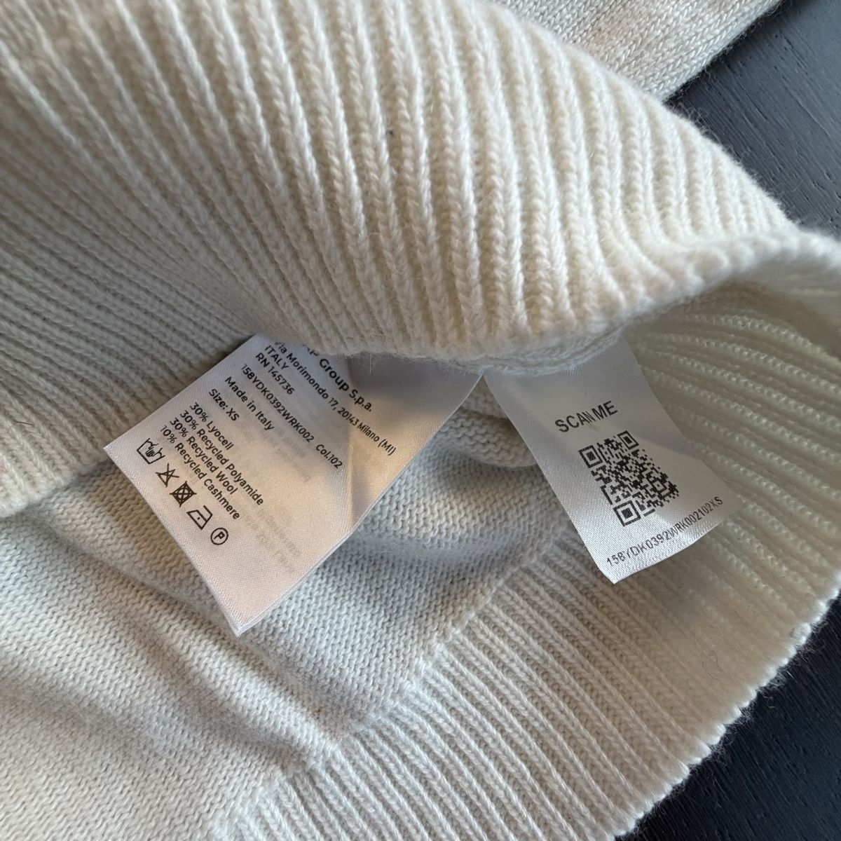 Maglioni & Felpe: CREMEFARBENER ROLLKRAGENPULLOVER XS – Nuovo (secondo la descrizione) da Uetikon am see venduto da seller.2020 3