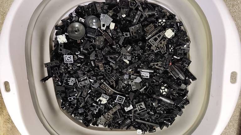 Lego Giocattoli: Lego Kleinteile schwarz, 870g – Usato da Schiers venduto da Pet70