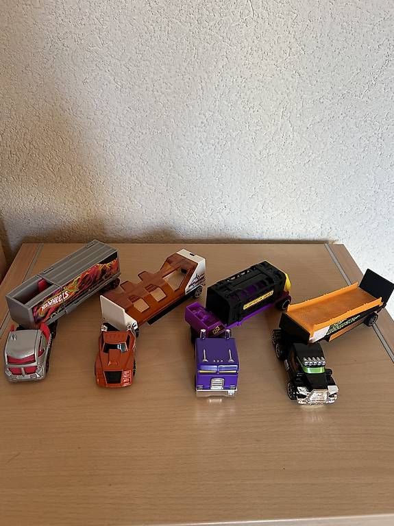 Hot Wheels Giocattoli: Camion Hot Wheels – Usato da Delémont venduto da fla_62cp 1