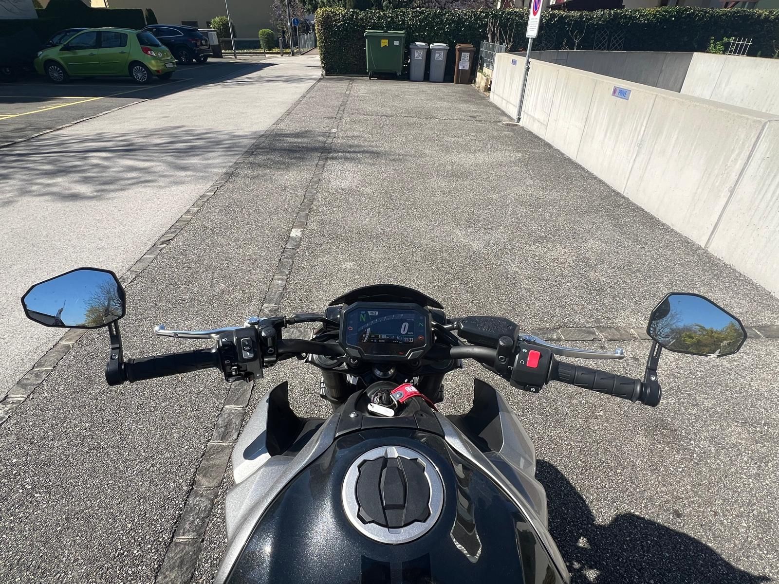 Kawasaki Strada: KAWASAKI Z900 – Usato da Gland venduto da syl_l2gv 5