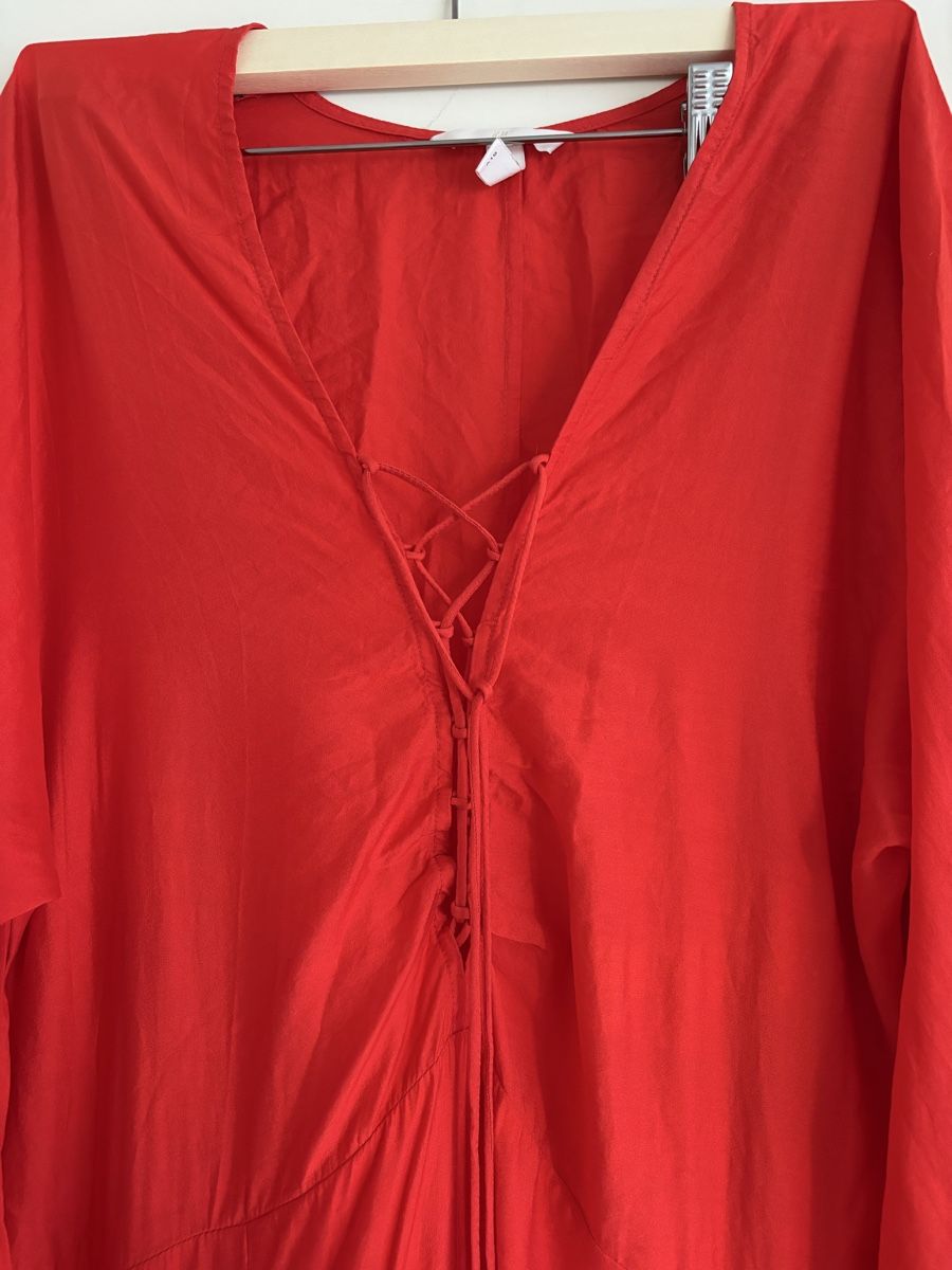 H&M Kleider: Red H&M summer Dress - Size M – Gebraucht aus Wallisellen von eli_v7dn 2