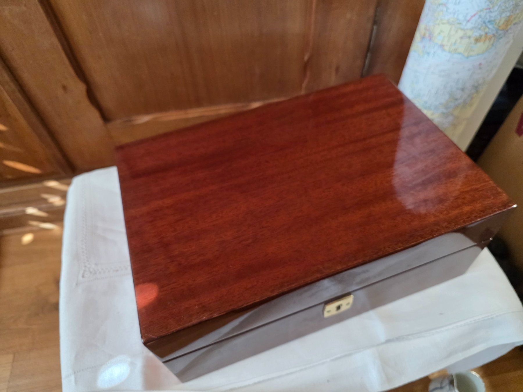 Humidificateurs: Humidor Holz Truhe Schatulle mit Messgerät – D'occasion à Walterswil BE par Lonitti 1