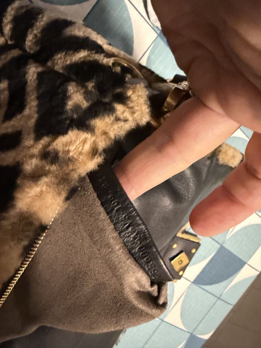 Fendi Sonstige Kleidung & Accessoires: Fendi tasche – Gebraucht aus Allschwil von fig_rs5d 4