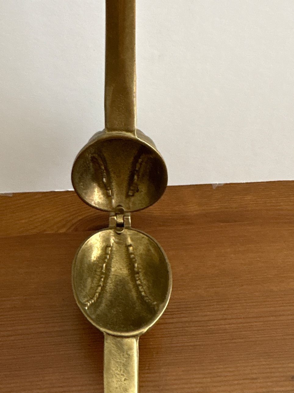 Elettrodomestici da cucina: Messig Nussknacker Nut Cracker Vintage – Usato da Bassersdorf venduto da rek_x2gl 2