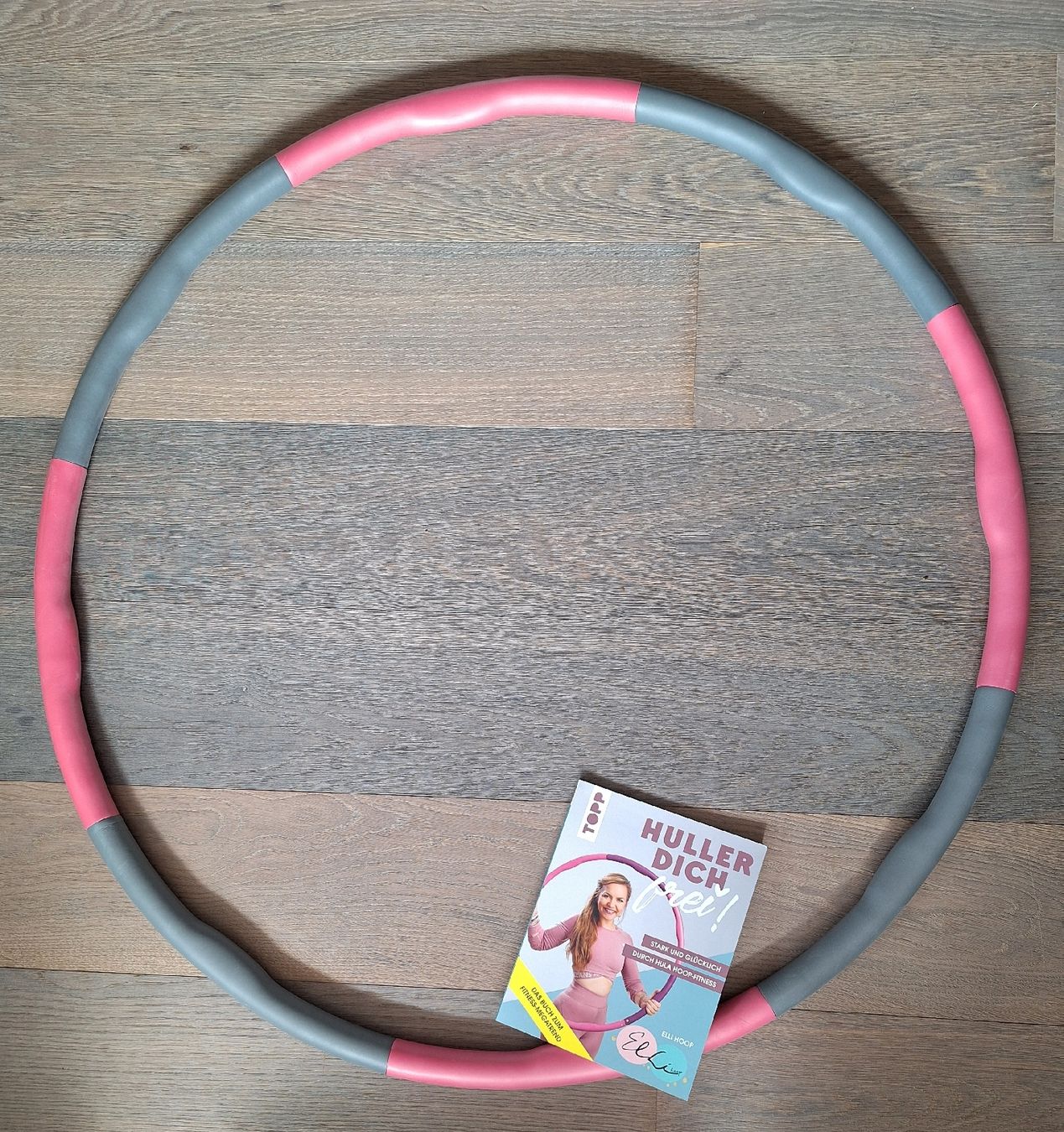 Hometrainer: Hula Hoop Reif mit Trainingsbuch – Usato da Altendorf venduto da NaNu13