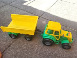 Spielzeug Traktor mit Anhänger gelb-grün