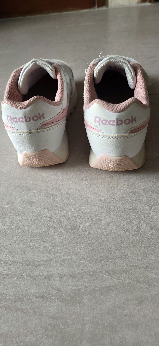 Reebok Scarpe per ragazze: basket neuve Reebok point.33 – Nuovo (secondo la descrizione) da Ste-Croix venduto da kar_9x7w 2