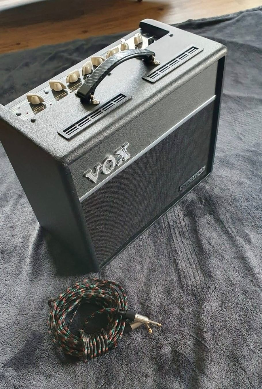 Vox Amplificatori: E - Gitarre Verstärker – Usato da Adlikon b.Regensdorf venduto da jonny023