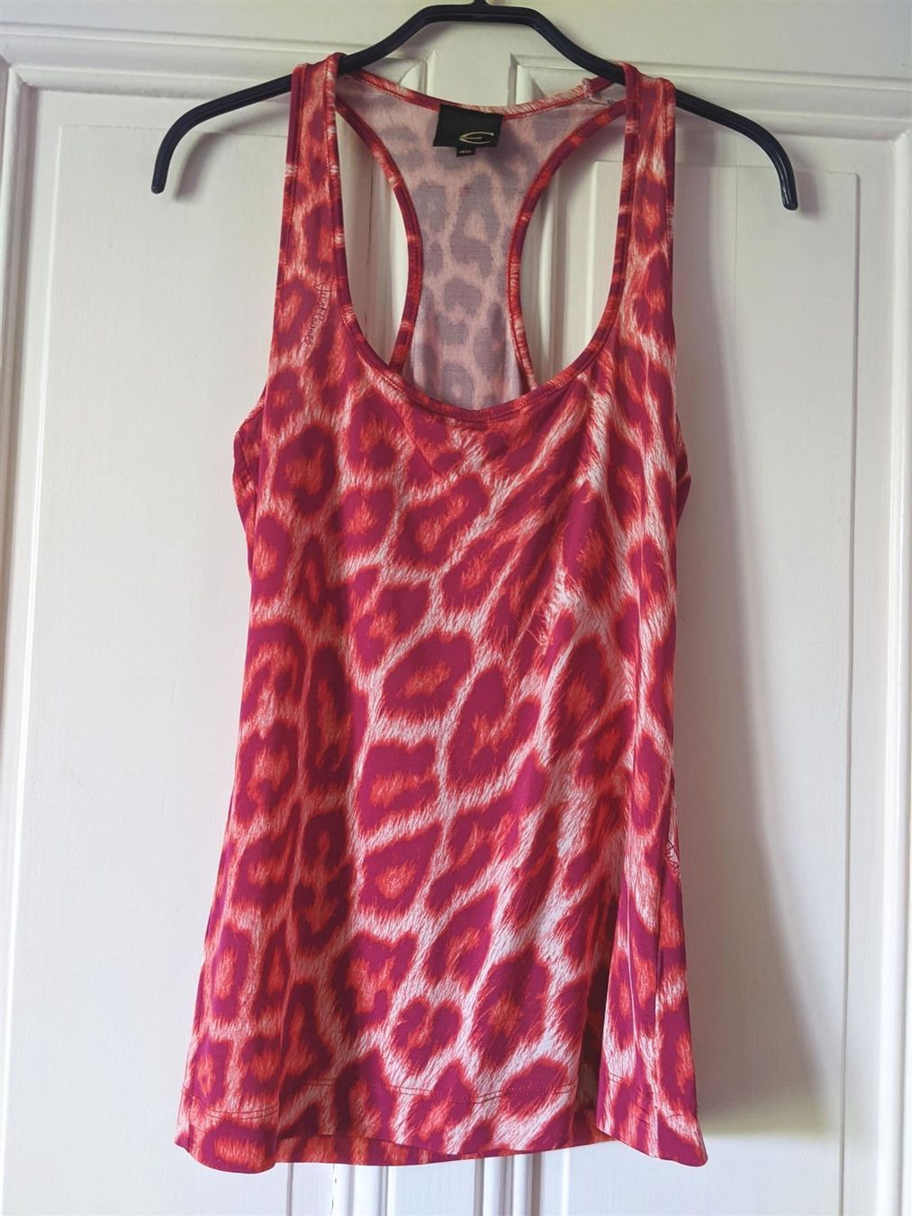Roberto Cavalli Top: JUST CAVALLI : Top rose leoprint S – Nuovo (secondo la descrizione) da Petit-Lancy venduto da lilycerise