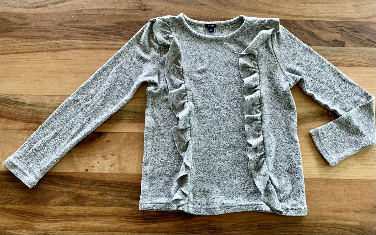 Maglioni & Felpe: Kuscheliger Pullover Grösse 128 134 Kiabi Mädchen Pull – Usato da Horw venduto da dreamsofacid
