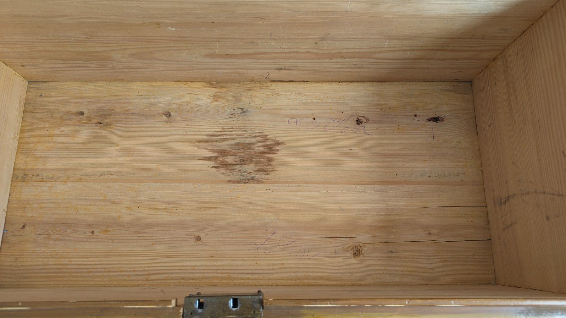Cassapanche: Alte Holztruhe – Usato da Schötz venduto da Bengo_J 3
